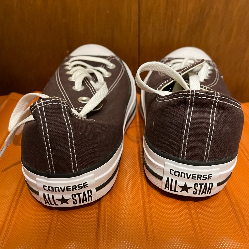 Chocolate Brown Converse Chuck Taylors M7 W9 NWOT
